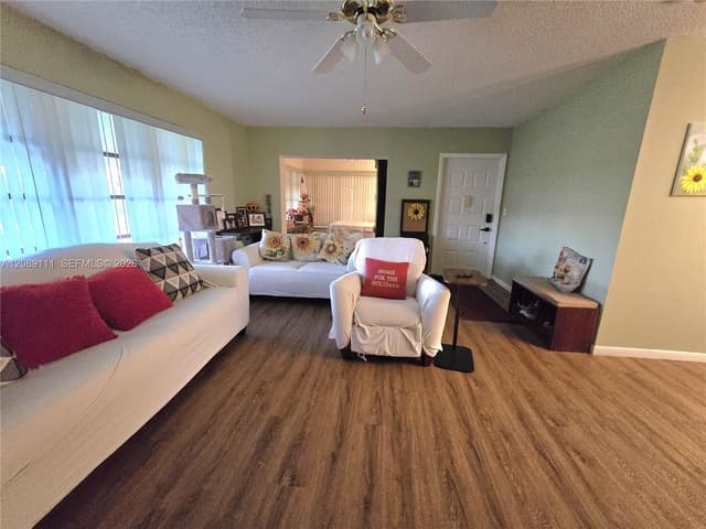 5162 Lakefront Blvd # D, Delray Beach FL 33484 - Delray Beach, FL - Photo 2