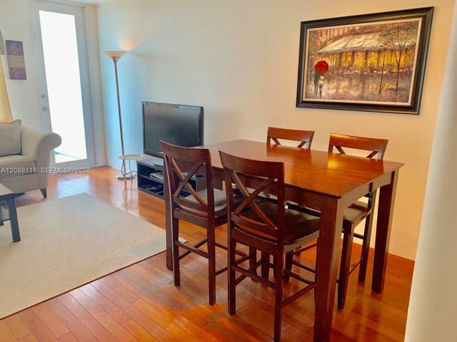 100 Lincoln Rd # 427, Miami Beach FL 33139 - Miami Beach, FL - Photo 2