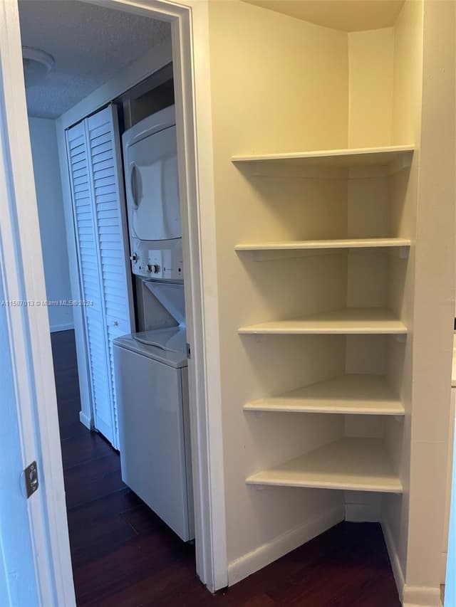 212 Lake Pointe Drive # 313, Oakland Park FL 33309 - Oakland Park, FL - Photo 6