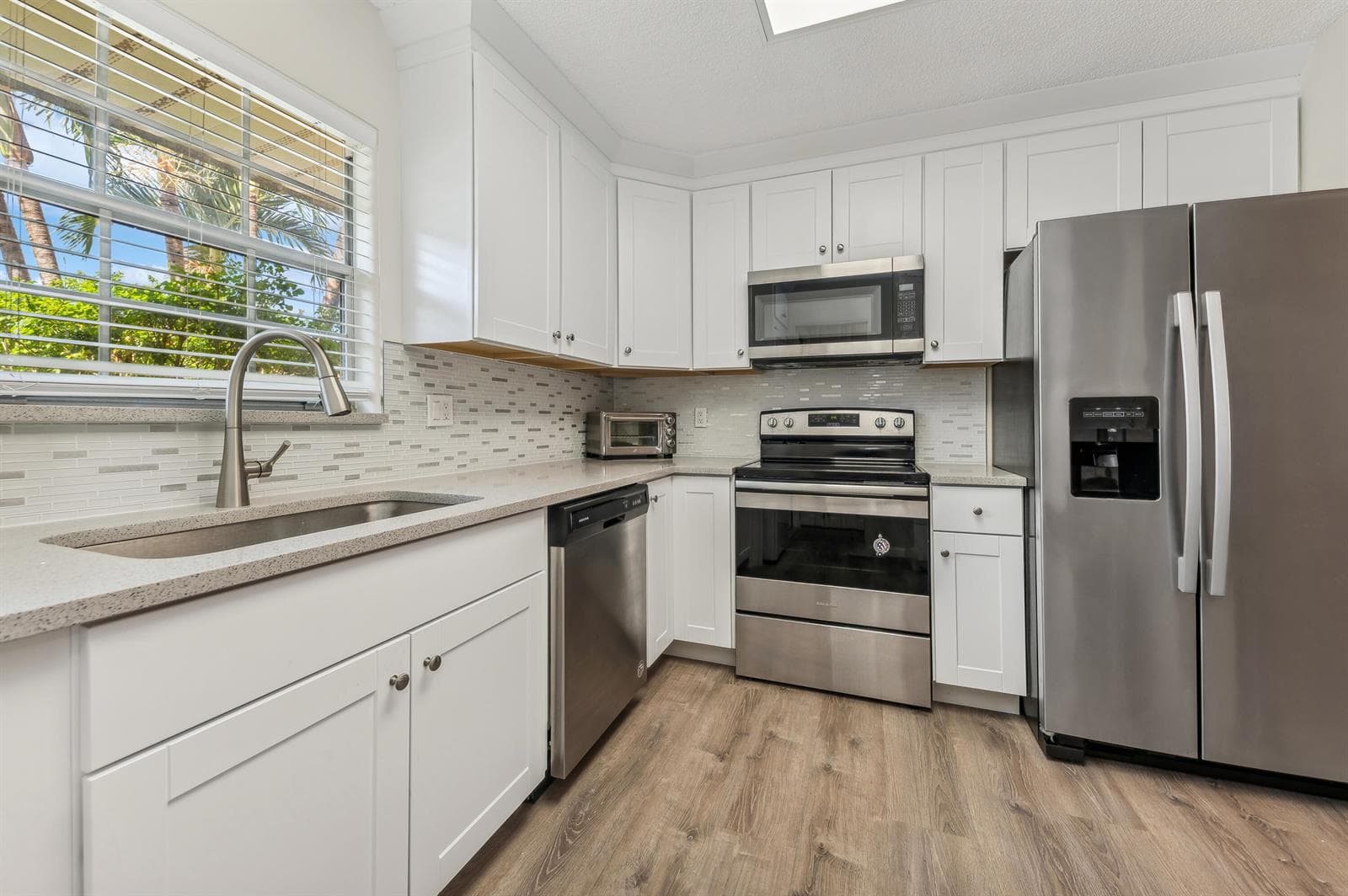 118 Amherst Lane, Lake Worth FL 33467