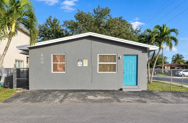 800 NW 16TH Avenue # 2, Fort Lauderdale FL 33311 - Fort Lauderdale, FL - Photo 2