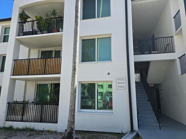 701 Villa Circle, Boynton Beach FL 33435 - Boynton Beach, FL - Photo 5