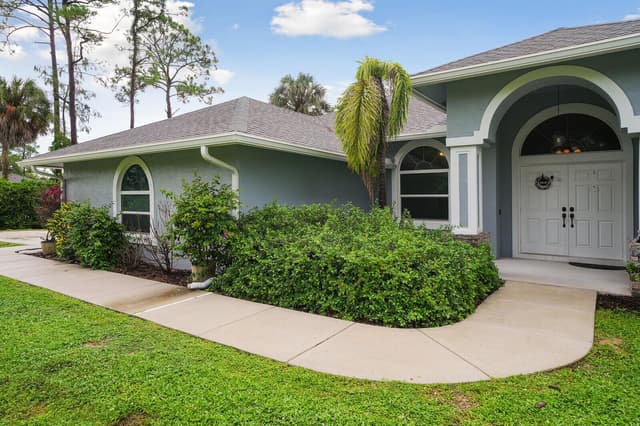 16395 E HIALEAH Drive E, FL 33470 - Photo 3