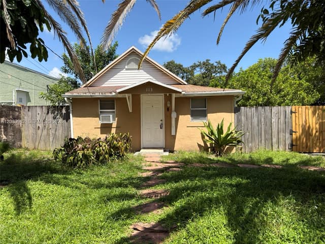 113 SE 4th St, Hallandale Beach FL 33009 - Hallandale Beach, FL - Photo 3