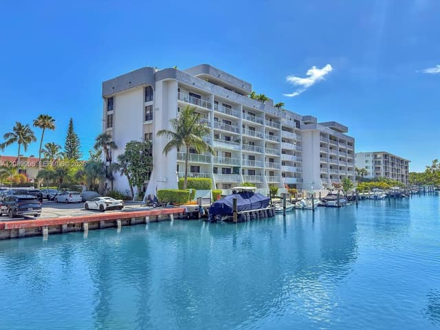 1650 NE 115th St # 207, Miami FL 33181 - Miami, FL - Photo 3