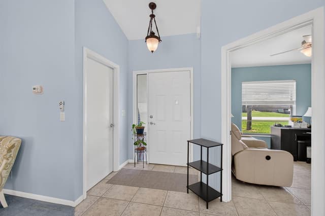 39 CEDAR Circle, Boynton Beach FL 33436 - Boynton Beach, FL - Photo 3