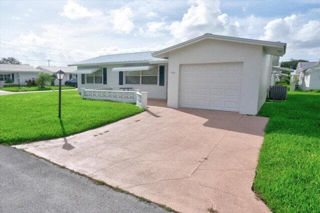 1590 SW 13th Terrace, Boynton Beach FL 33426 - Boynton Beach, FL - Photo 2