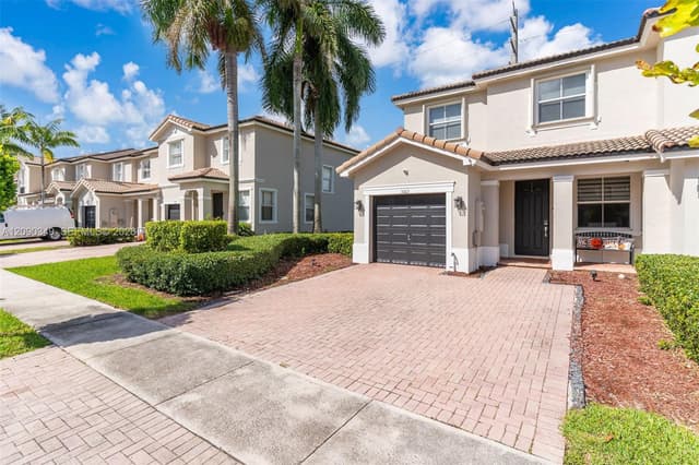 1002 NE 41st Pl, Homestead FL 33033 - Homestead, FL - Photo 3
