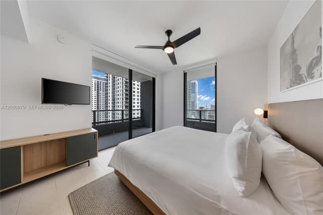 159 NE 6th St # 2402, Miami FL 33132 - Miami, FL - Photo 7