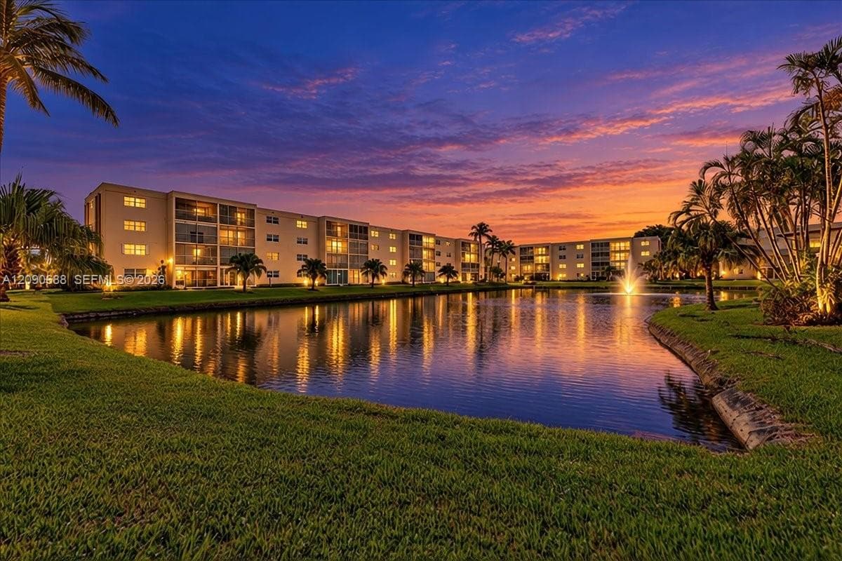 424 SE 10th St # 104, Dania Beach FL 33004 - Dania Beach, FL - Photo 1