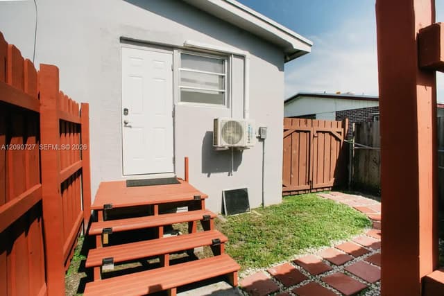 500 East Dr, North Miami Beach FL 33162 - North Miami Beach, FL - Photo 7