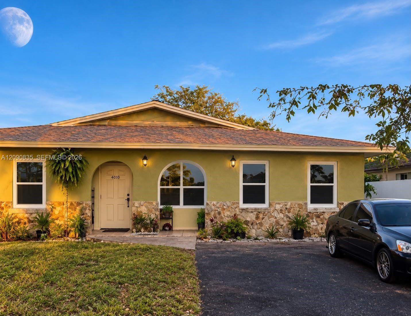 4610 SW 43rd Ter, Dania Beach FL 33314 - Dania Beach, FL - Photo 1
