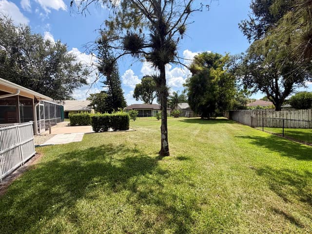 1835 Moonflower Circle, Wellington FL 33414 - Wellington, FL - Photo 3
