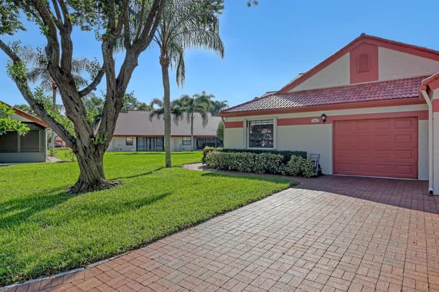 7744 Lexington Club Boulevard, Delray Beach FL 33446 - Delray Beach, FL - Photo 2