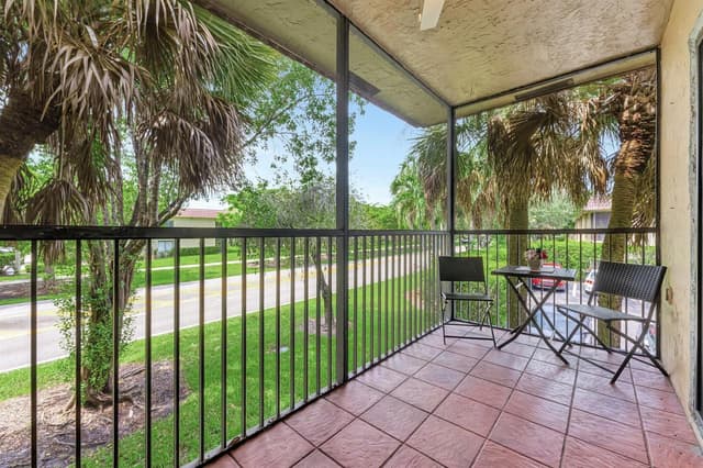 334 LAKEVIEW Drive # 204, Weston FL 33326 - Weston, FL - Photo 7