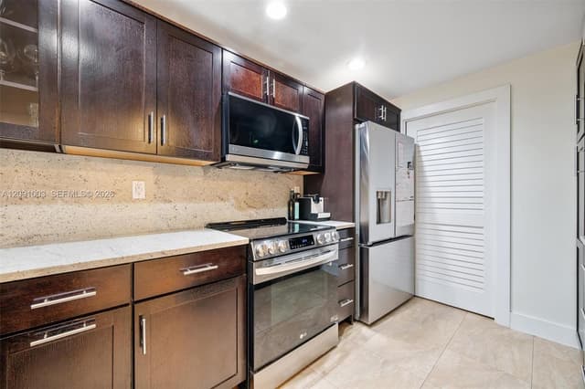 323 Navarre Ave # 101, Coral Gables FL 33134 - Coral Gables, FL - Photo 4