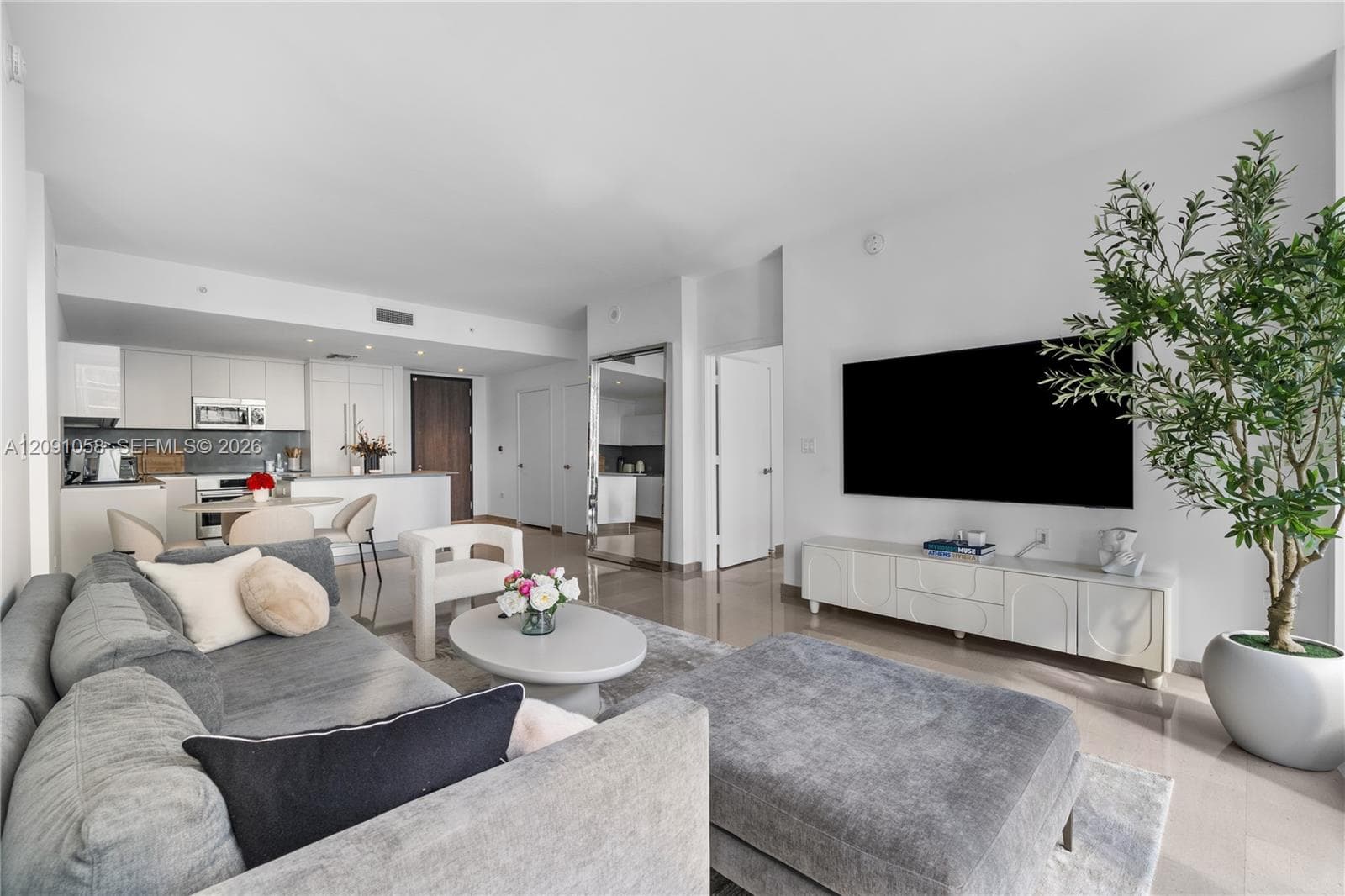 88 SW 7th St # 809, Miami FL 33130 - Miami, FL - Photo 1