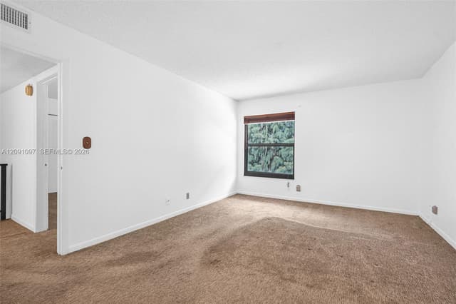 430 Commodore Dr # 304, Plantation FL 33325 - Plantation, FL - Photo 6