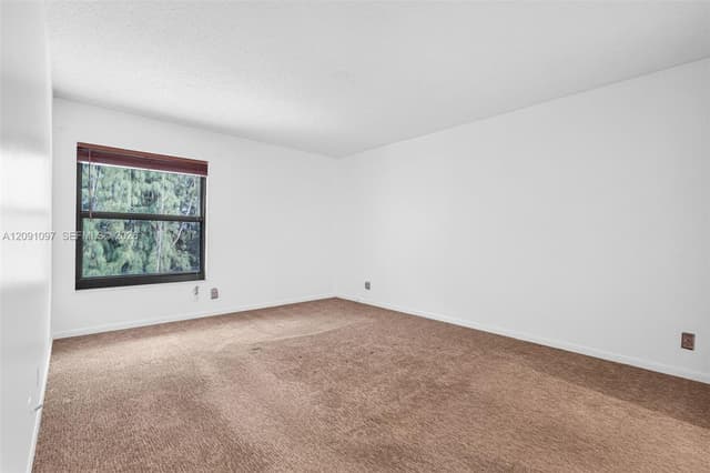 430 Commodore Dr # 304, Plantation FL 33325 - Plantation, FL - Photo 7
