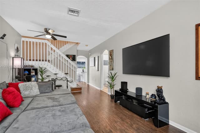 2820 SW 84th Ter # 105, Miramar FL 33025 - Miramar, FL - Photo 3