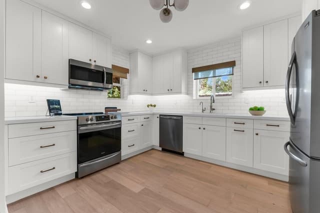 712 PONCE DE LEON Drive, Fort Lauderdale FL 33316 - Fort Lauderdale, FL - Photo 2