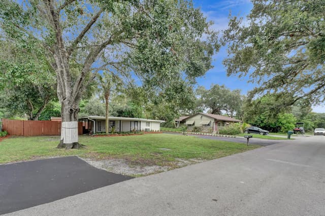 5073 SW 28th Avenue, Dania Beach FL 33312 - Dania Beach, FL - Photo 3
