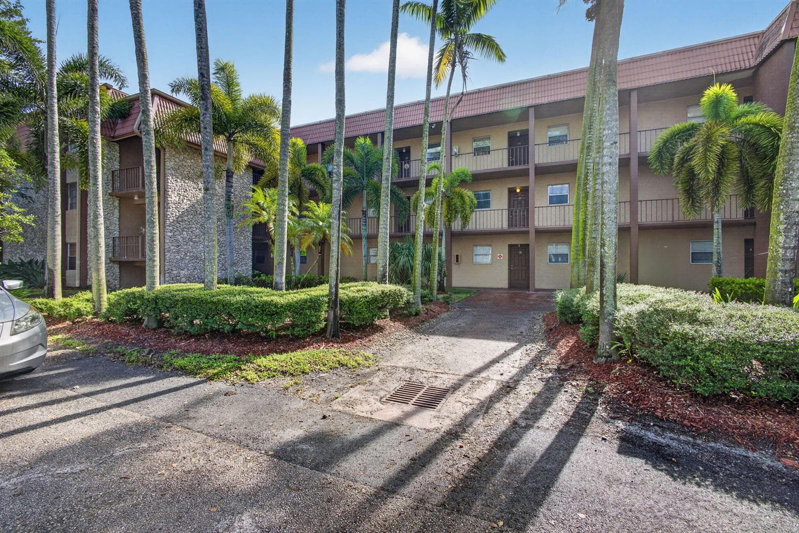 120 Sparrow Drive # 304, Royal Palm Beach FL 33411 - Royal Palm Beach, FL - Photo 1