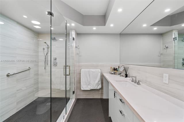 17555 Atlantic Blvd, Sunny Isles Beach FL 33160 - Sunny Isles Beach, FL - Photo 5