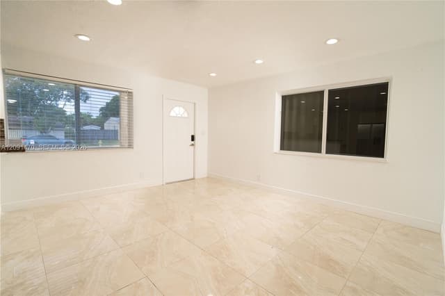 1920 SW 64th Ave, North Lauderdale FL 33068 - North Lauderdale, FL - Photo 2
