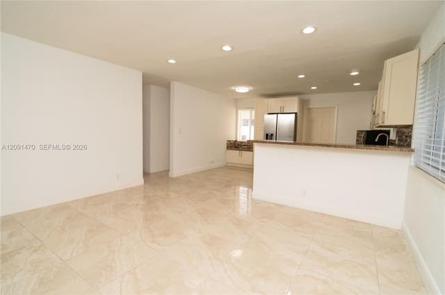 1920 SW 64th Ave, North Lauderdale FL 33068 - North Lauderdale, FL - Photo 5
