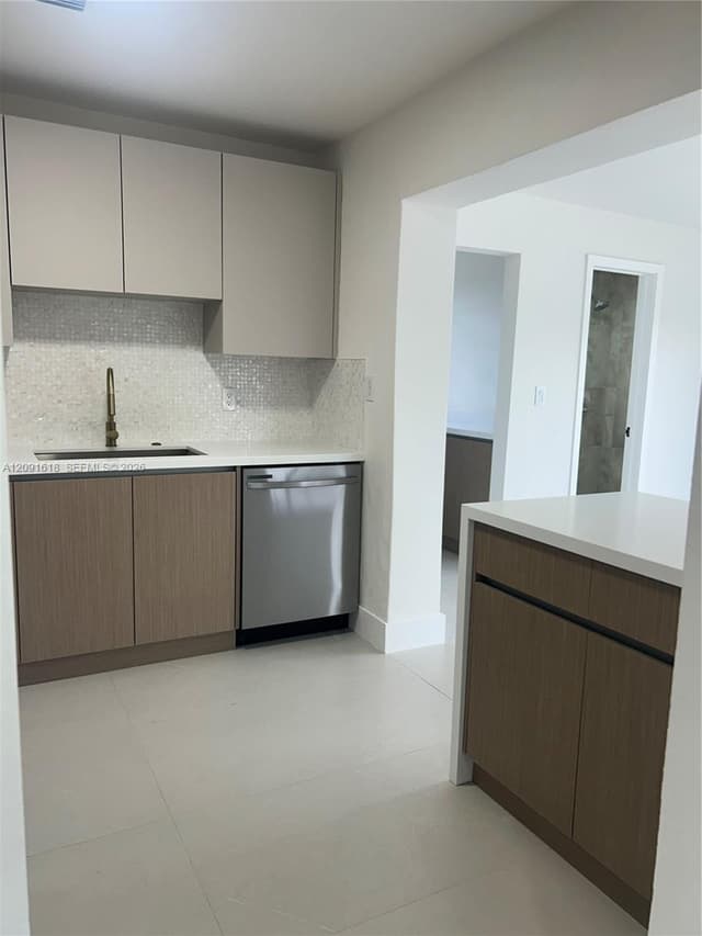 9230 SW 41st St, Miami FL 33165 - Miami, FL - Photo 2