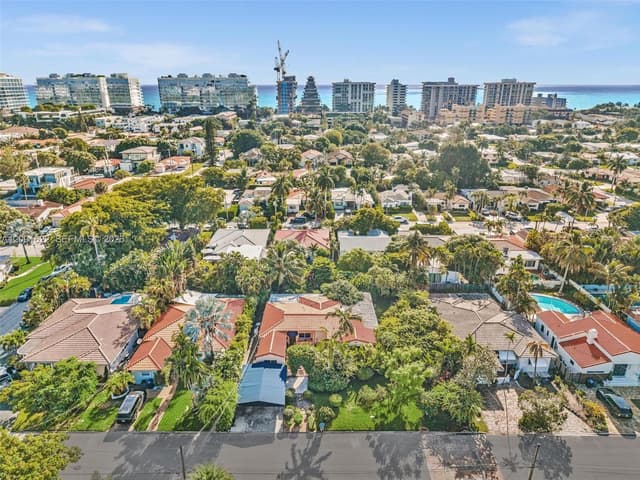 8945 Dickens Ave, Surfside FL 33154 - Surfside, FL - Photo 4