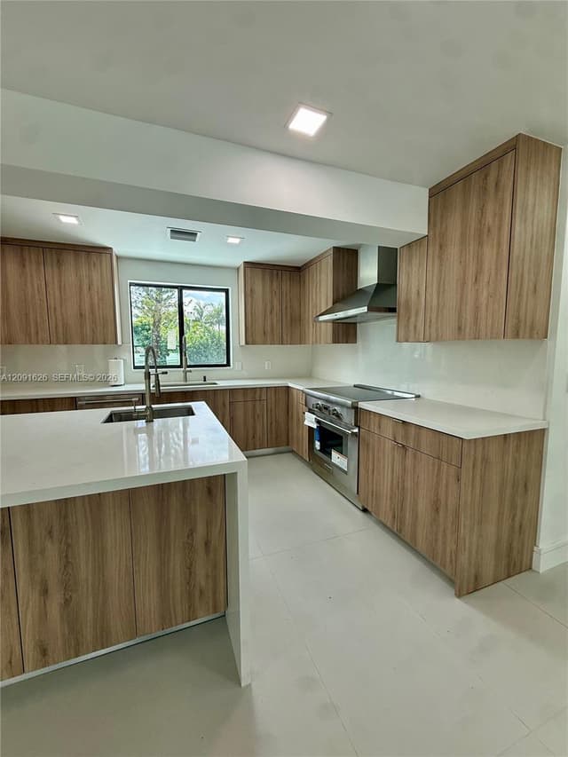 15100 S Saxon Cir, Southwest Ranches FL 33331 - Southwest Ranches, FL - Photo 6