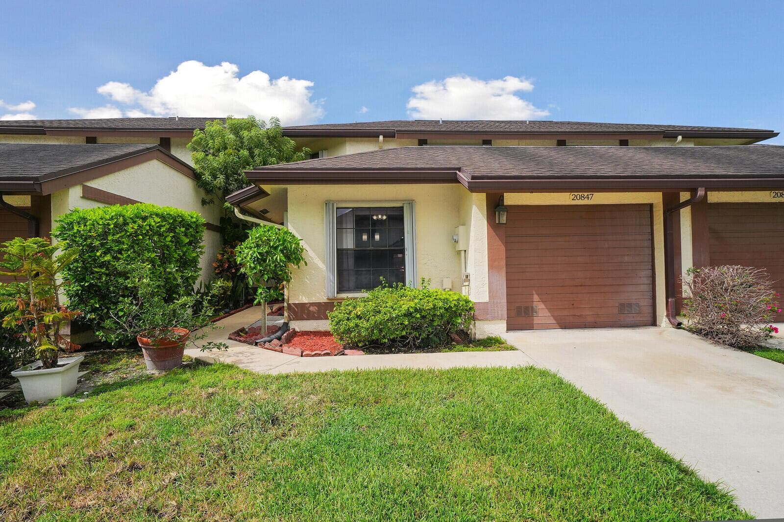 20847 BOCA RIDGE Drive N, Boca Raton FL 33428 - Boca Raton, FL - Photo 1