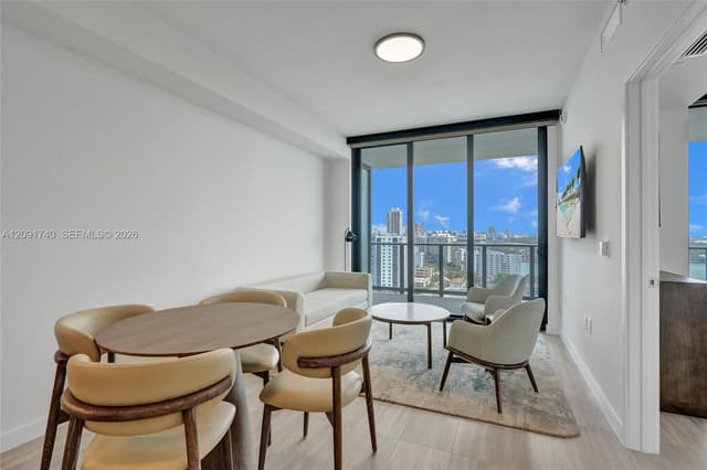 580 72nd St, Miami Beach FL 33141 - Miami Beach, FL - Photo 3