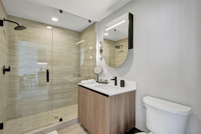 580 72nd St, Miami Beach FL 33141 - Miami Beach, FL - Photo 5