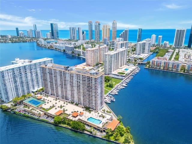 290 174th St # 611, Sunny Isles Beach FL 33160 - Sunny Isles Beach, FL - Photo 4