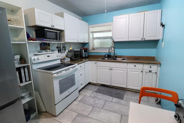 207 SW 4TH Street, Deerfield Beach FL 33441 - Deerfield Beach, FL - Photo 4