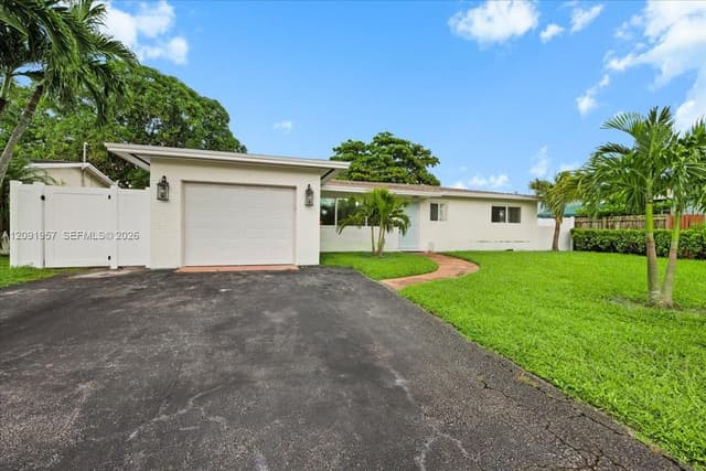 401 SW 72nd Ave, Pembroke Pines FL 33023 - Pembroke Pines, FL - Photo 7