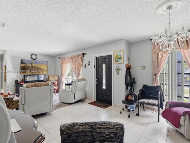 10321 Fairway Heights Blvd, Miami FL 33157 - Miami, FL - Photo 7