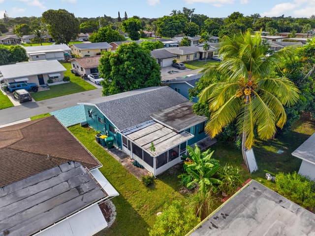 6102 NW 69th Avenue, Tamarac FL 33321 - Tamarac, FL - Photo 6