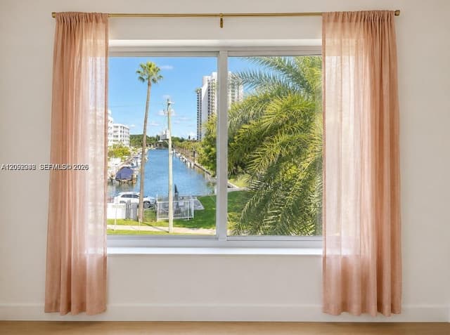 1631 NE 114th St # 307, Miami FL 33181 - Miami, FL - Photo 4