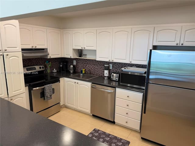 19370 Collins Ave # 911, Sunny Isles Beach FL 33160 - Sunny Isles Beach, FL - Photo 5