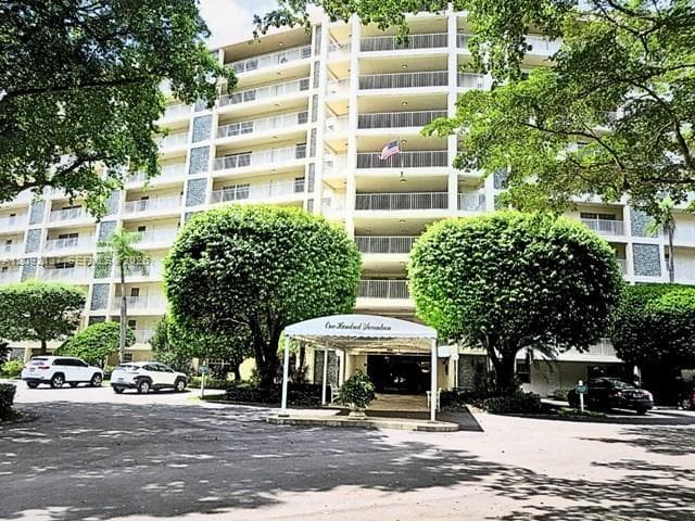 3499 Oaks Way # 708, Pompano Beach FL 33069