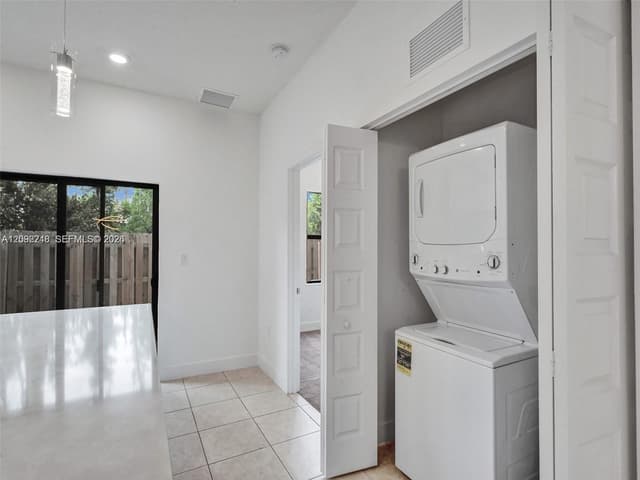 8195 NW 104th Ave # 2, Doral FL 33178 - Doral, FL - Photo 5