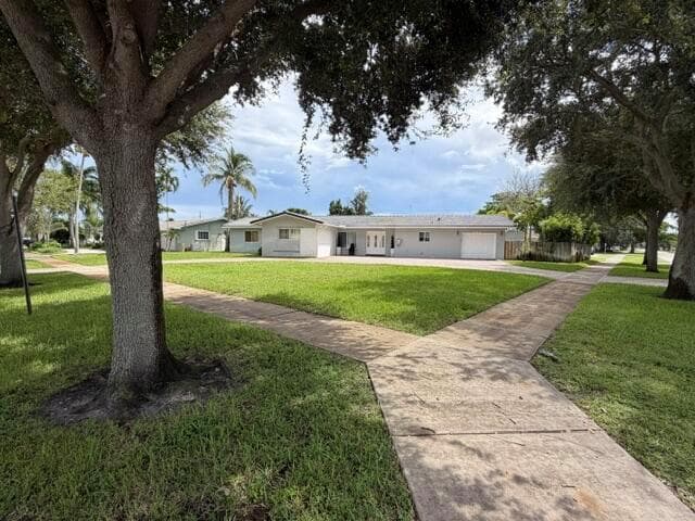 4318 TAYLOR Street, Hollywood FL 33021 - Hollywood, FL - Photo 2