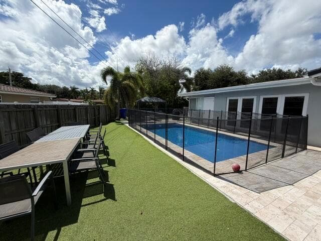 4318 TAYLOR Street, Hollywood FL 33021 - Hollywood, FL - Photo 5