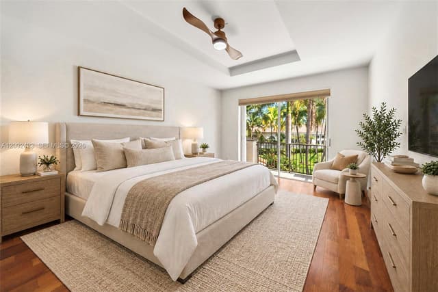 887 W Spinnaker Dr W, Hollywood FL 33019 - Hollywood, FL - Photo 5