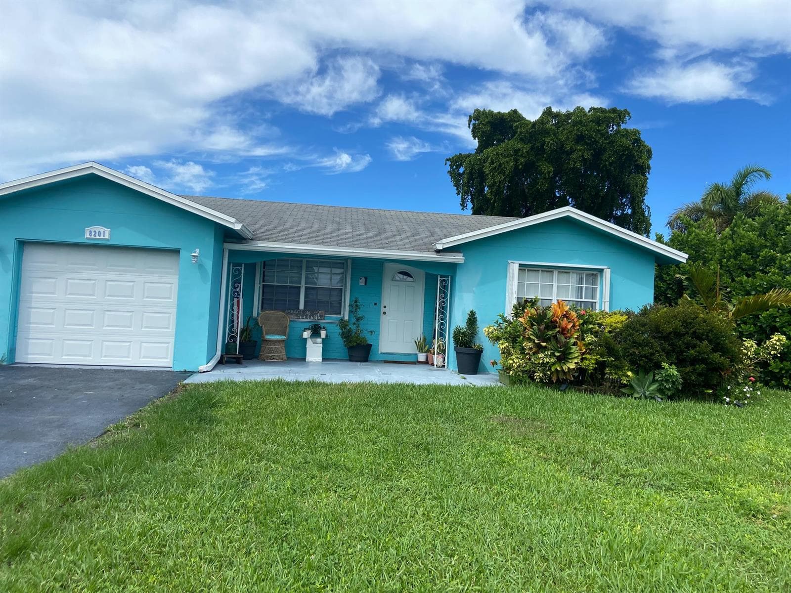 8201 NW 103RD Avenue, Tamarac FL 33321