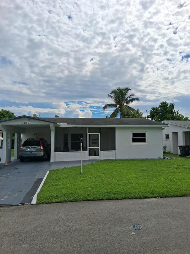 4250 NW 49TH Terrace, Lauderdale Lakes FL 33319 - Lauderdale Lakes, FL - Photo 4